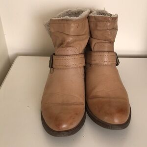 Bongo ankle boot size 8